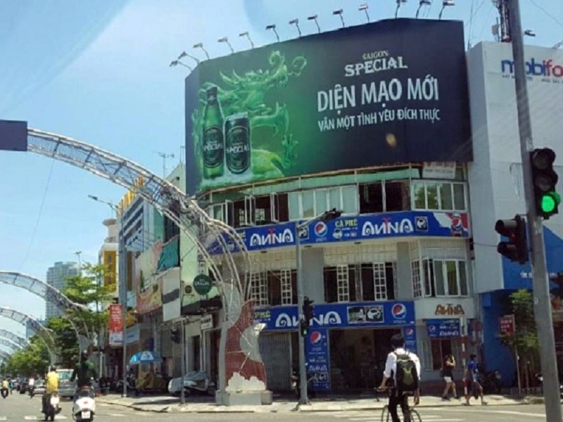 Nhận thi công biển quảng cáo ngoài trời giá rẻ tại Hà Nội