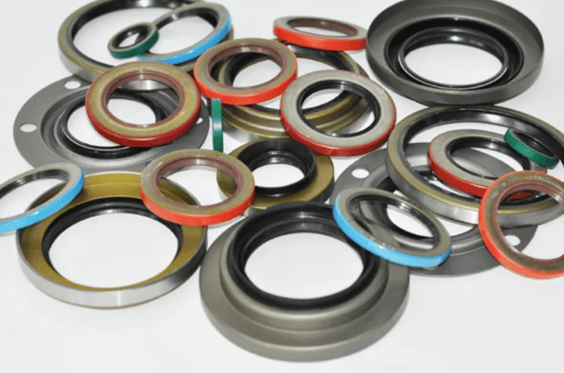 Khi mua ron cao su kỹ thuật giá sỉ cần chú ý vật liệu, thông số độ cứng và độ đàn hồi, kích thước để có lựa chọn tốt